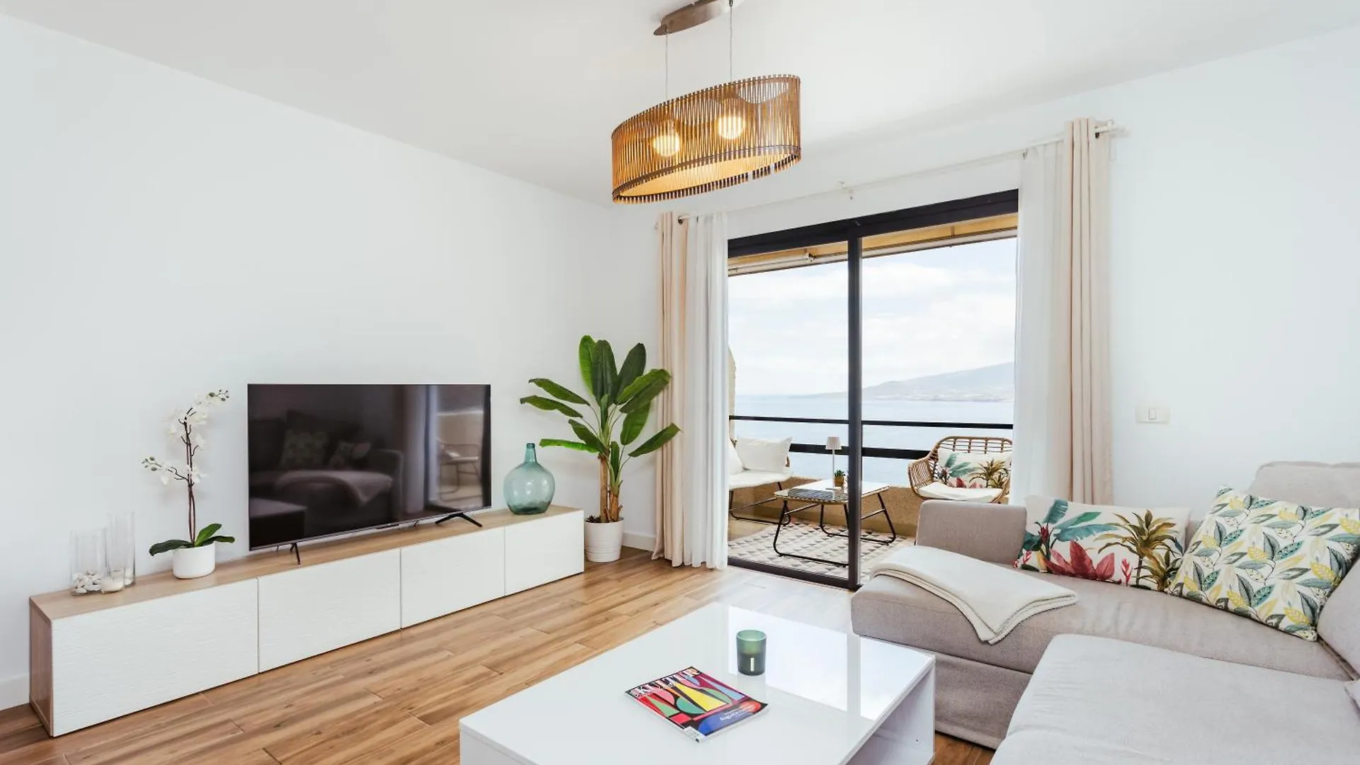 Home2Book Beautiful View Of The Bay & Wifi Tabaiba