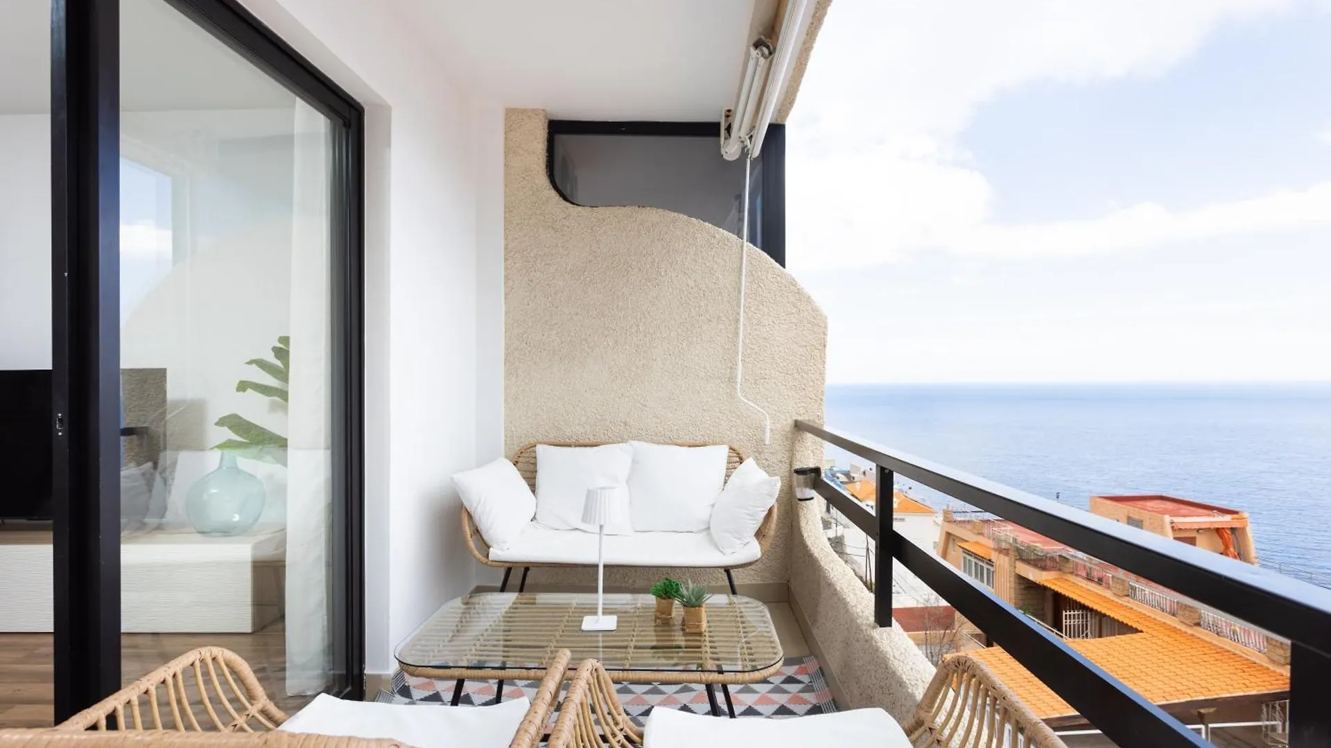 Home2Book Beautiful View Of The Bay & Wifi Tabaiba